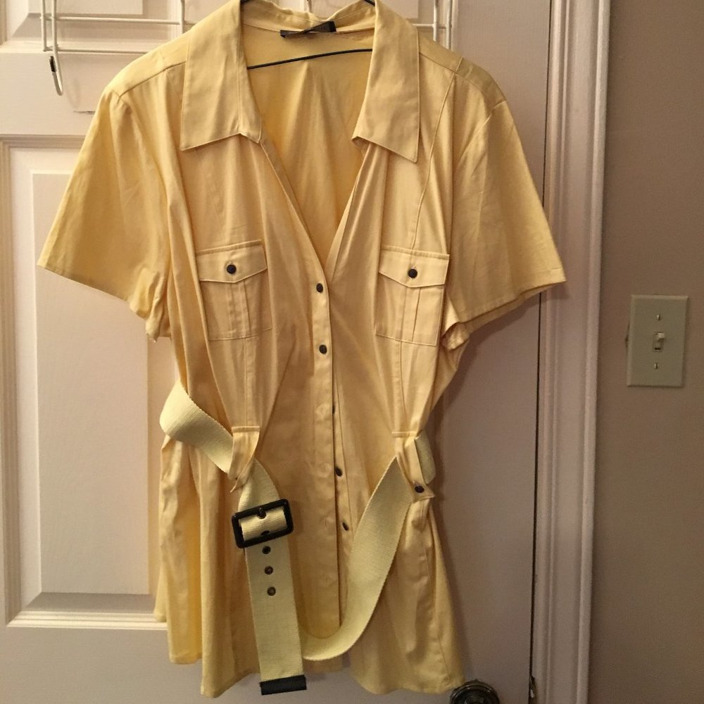 Plus size, short sleeve, bush jacket-type top for women